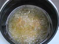 Merítsük olajba, és 170 ° C-on sütjük 4-5...