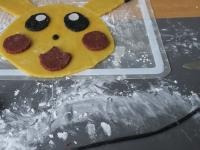 A kivágott részekből összeállítjuk Pikachu...