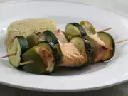 Finom lazac pálcikán